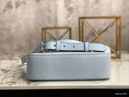 MARELLE VUITTON LOUIS 0408